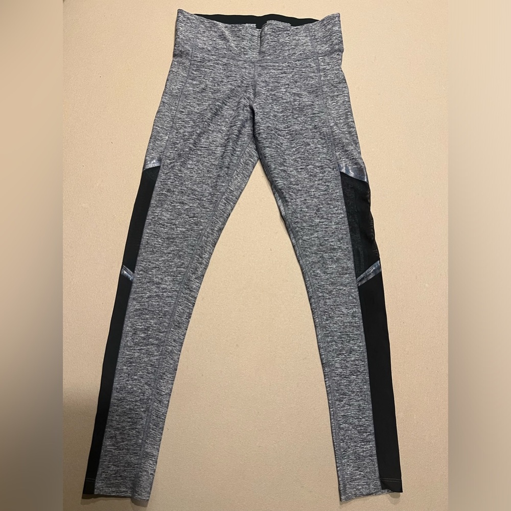 Victoria’s Secret PINK leggings Size M